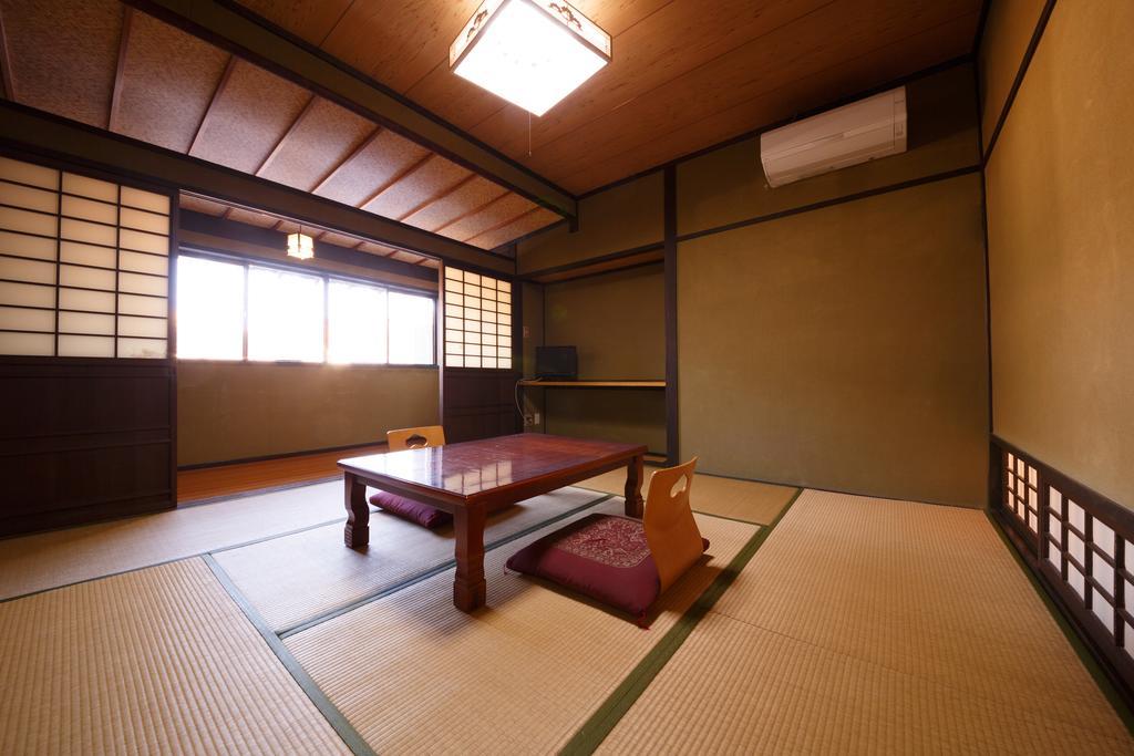 Yufuin Ryokan Tadaima Exterior foto