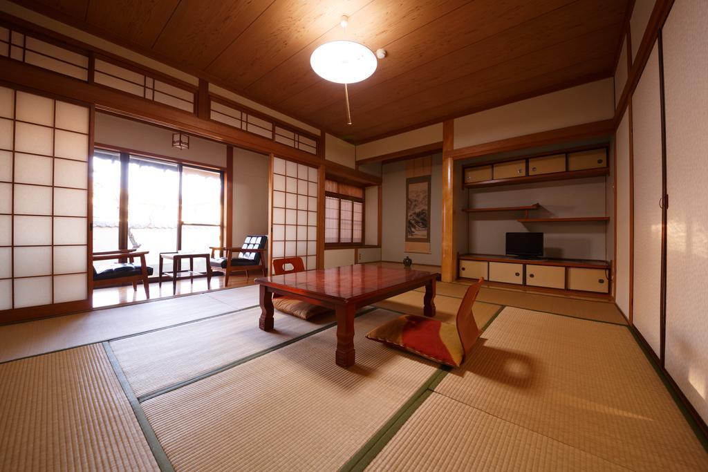 Yufuin Ryokan Tadaima Exterior foto